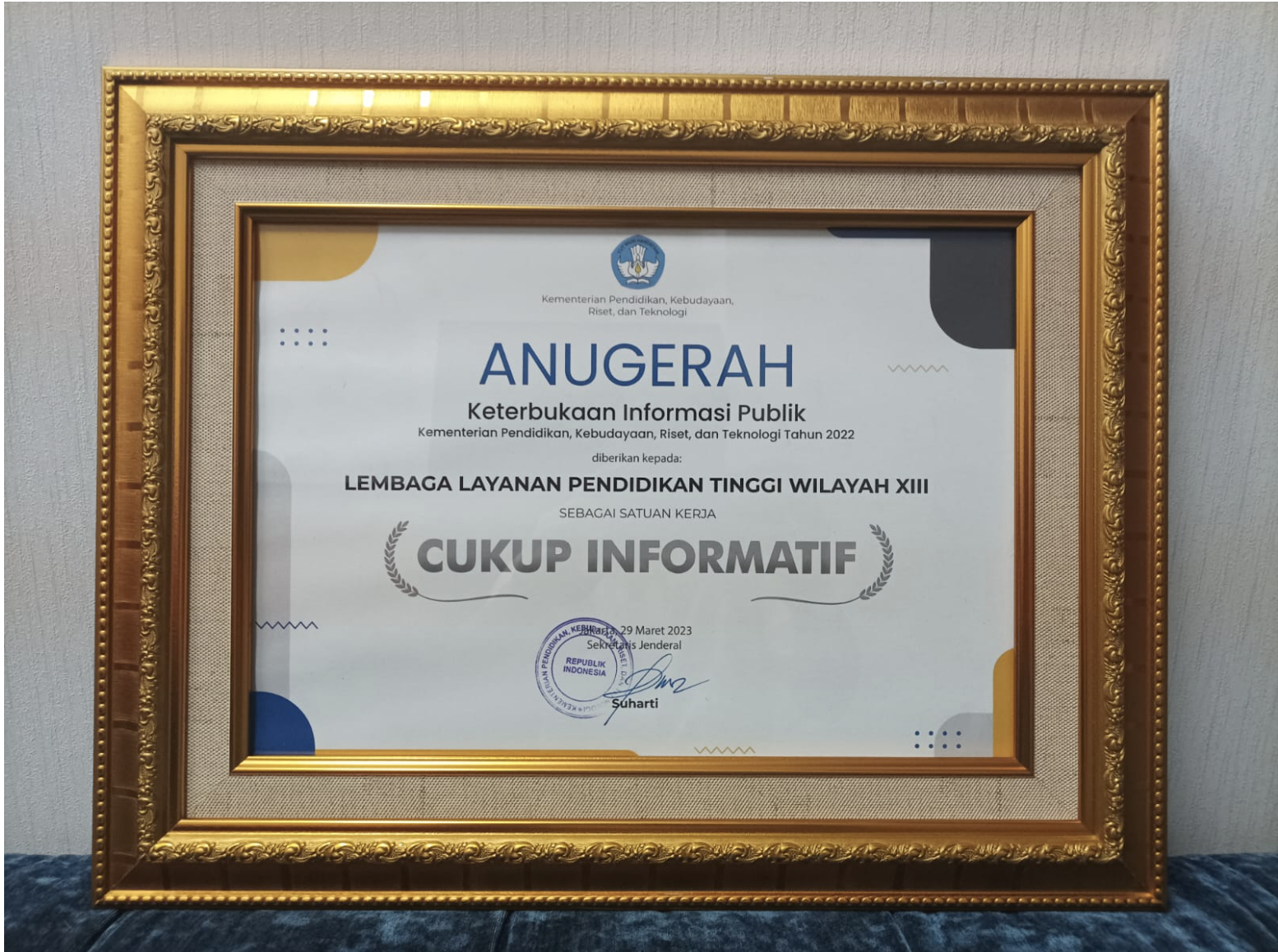Unit PPID LLDikti Wilayah XIII Raih Cukup Informatif pada Ajang Anugerah Keterbukaan Informasi Publik Kemdikbudristek Tahun 2022